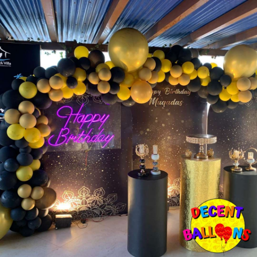 Picture of Black and Gold Birthday Party Setup – Luxurious & Bold Celebration Decor
